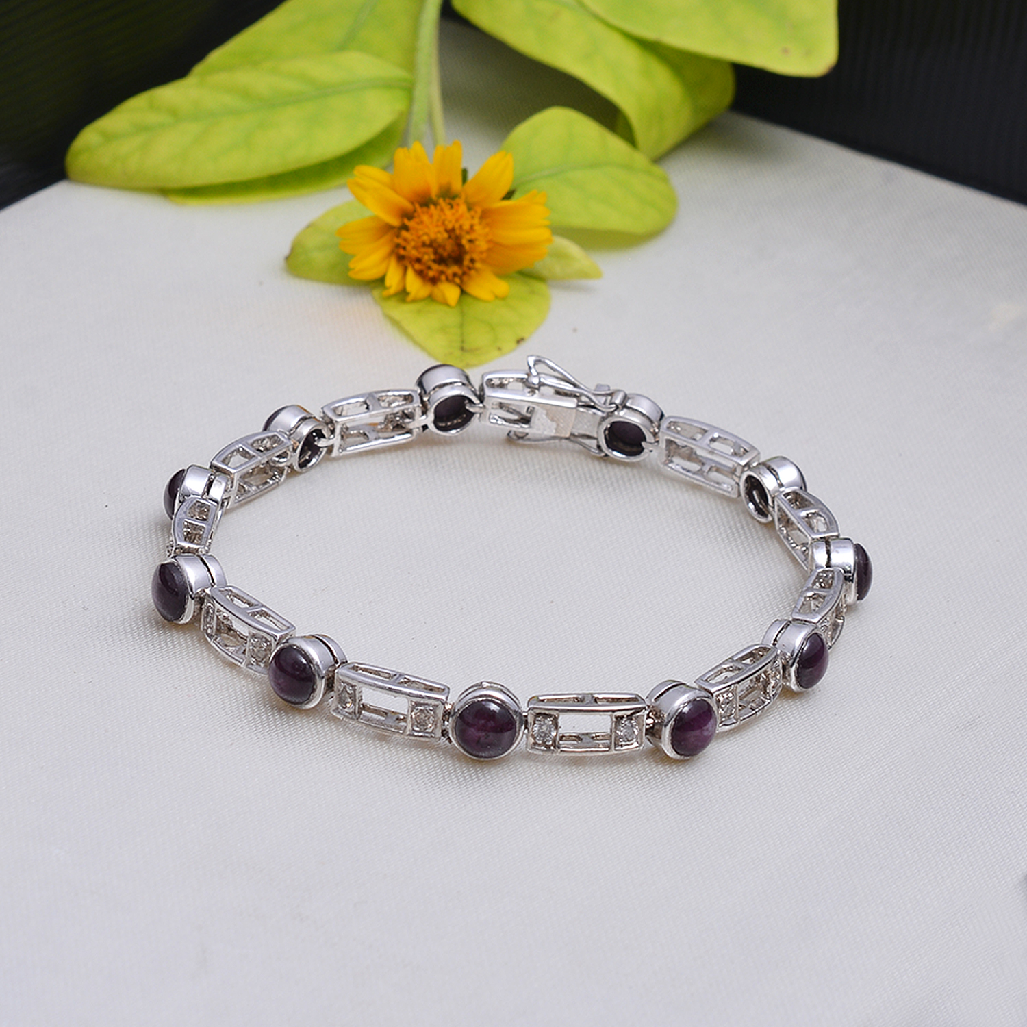 Star Ruby & Diamonds bracelet in silver