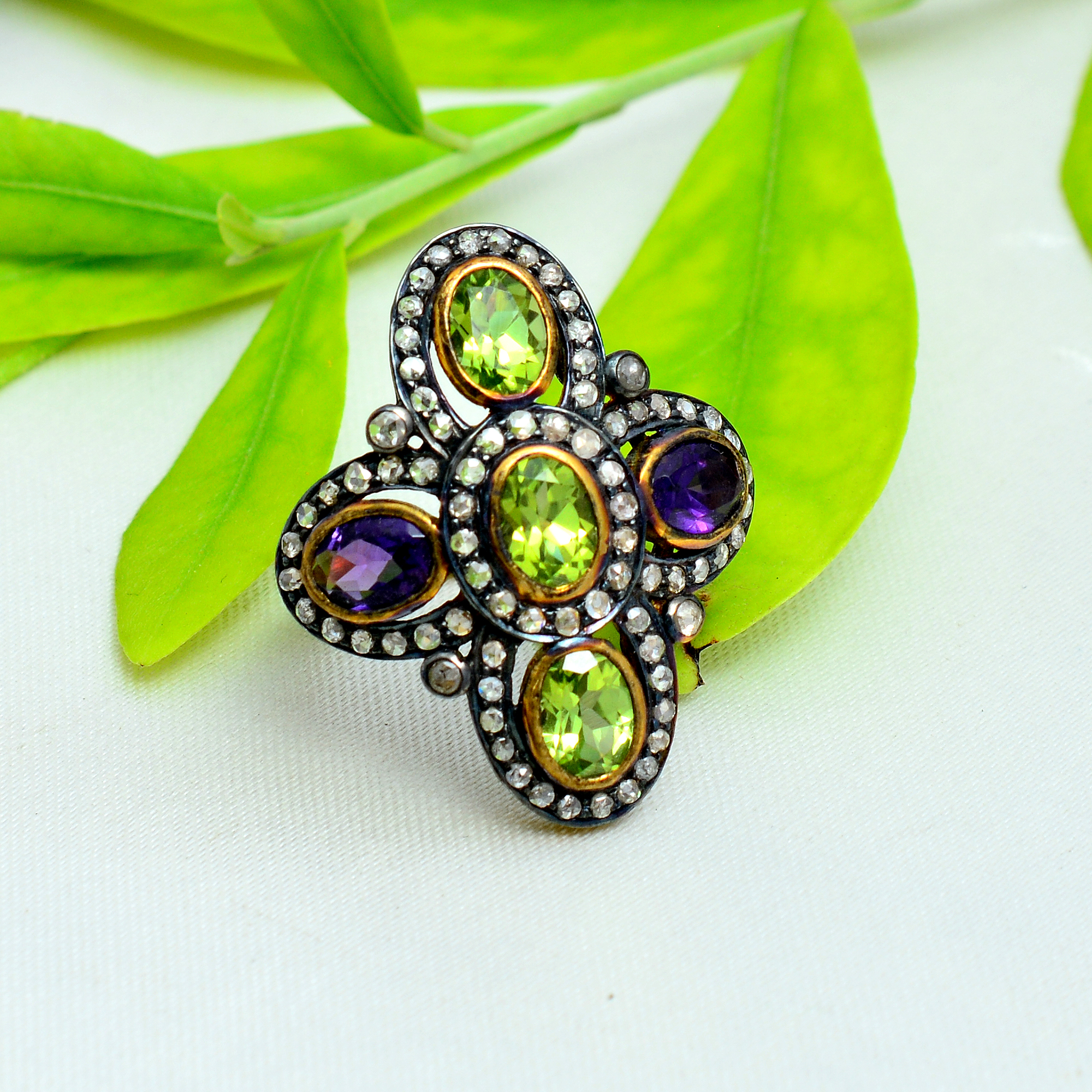 Oval peridot, amethyst & uncut diamonds Victorian ring in gold plated silver