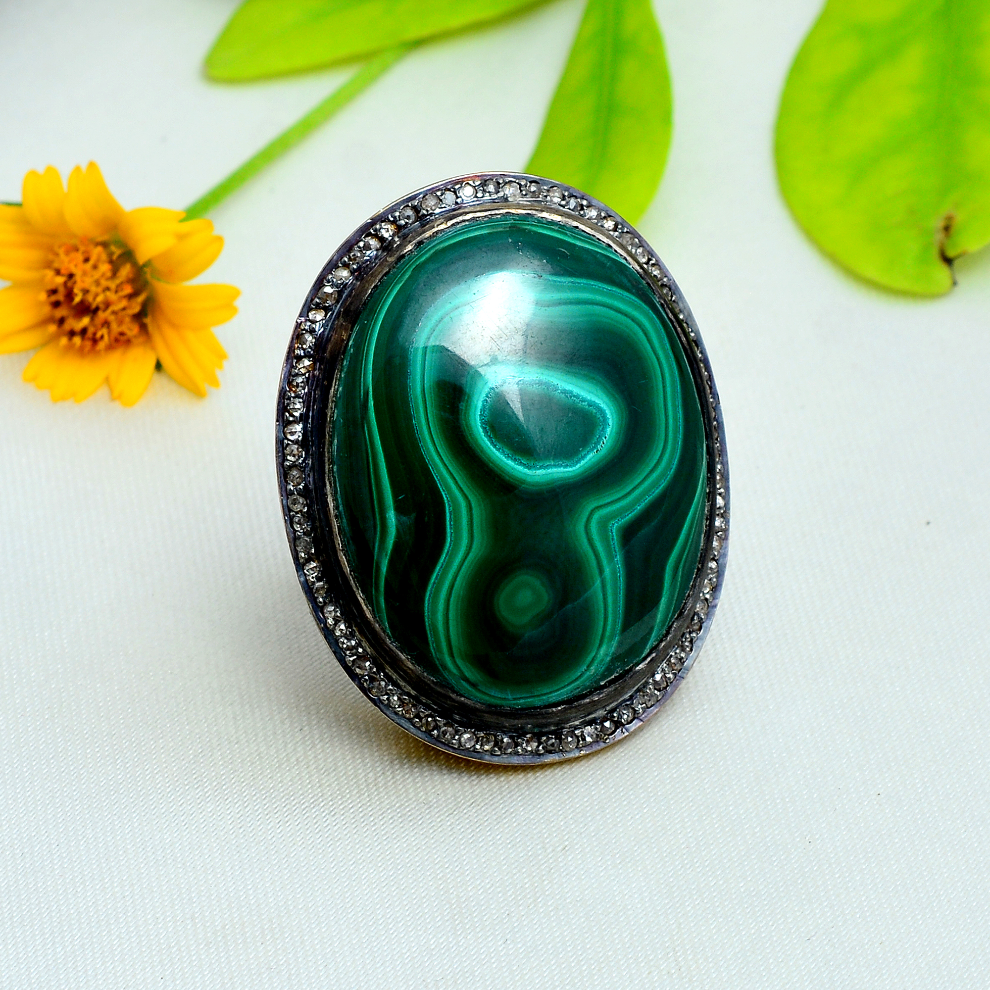 Malachite & uncut diamonds ring in gold plated silver