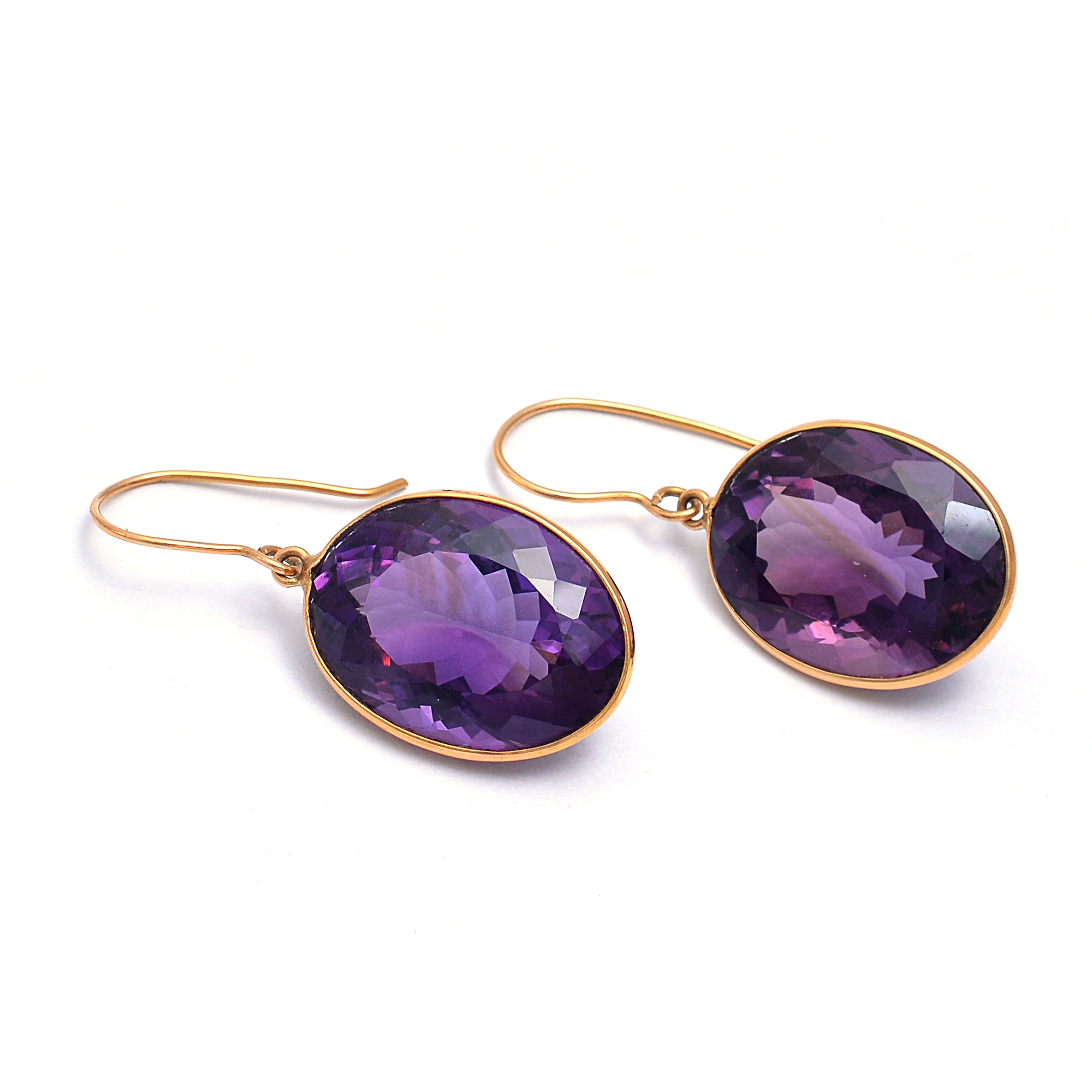 Oval emythist Bazel earrings in 18ct gold - Image 2