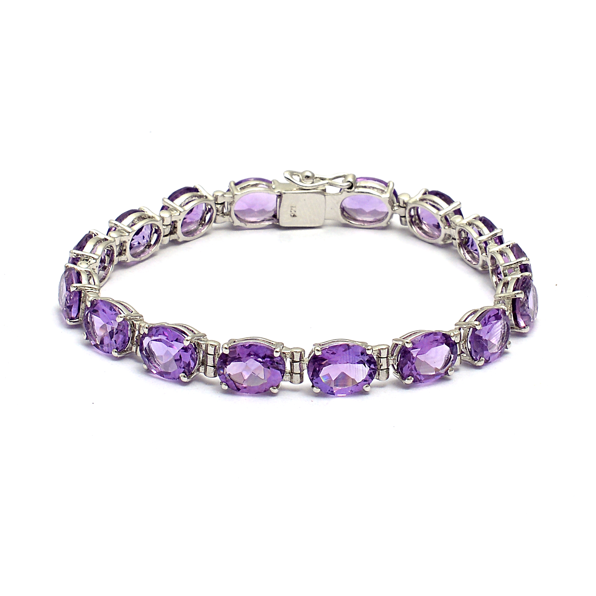 Oval garnet & zircon bracelet in silver