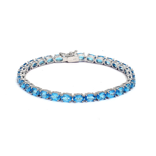 Oval blue topaz bracelet in silver
