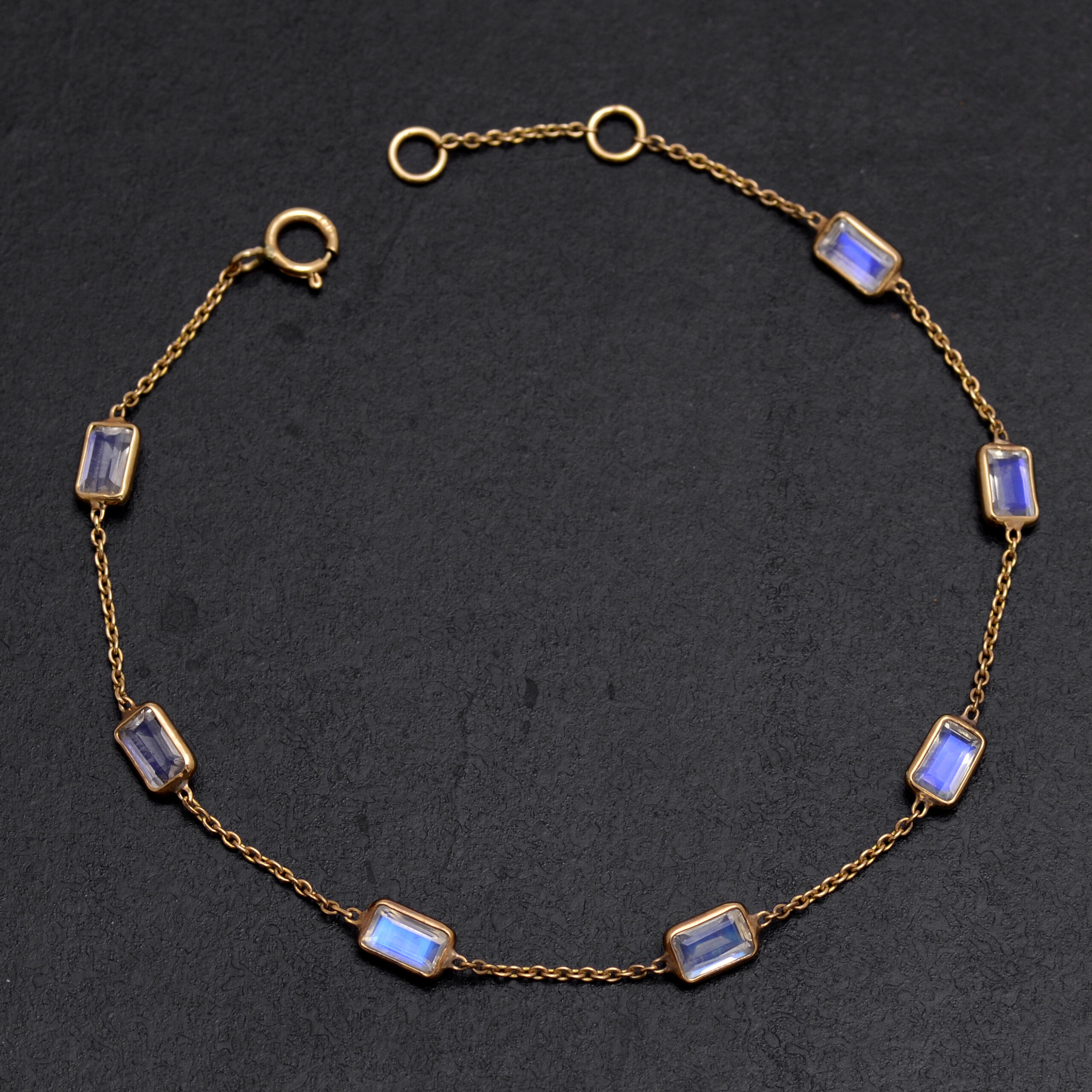 Rainbow moonstone bracelet in 18KT gold