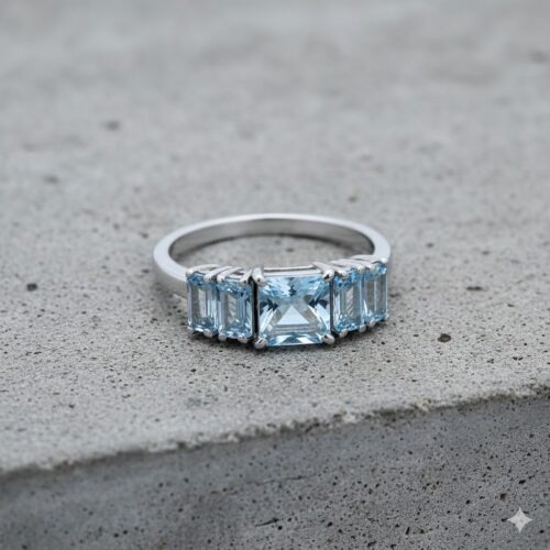Aquamarine baguettes ring in silver