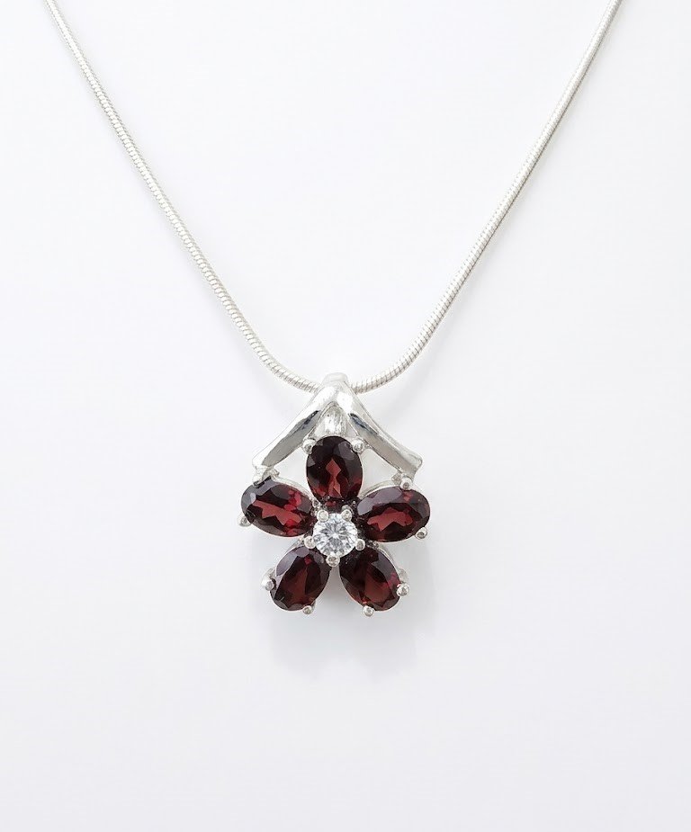Natural Red Garnet Flower Silver Pendant - Image 5